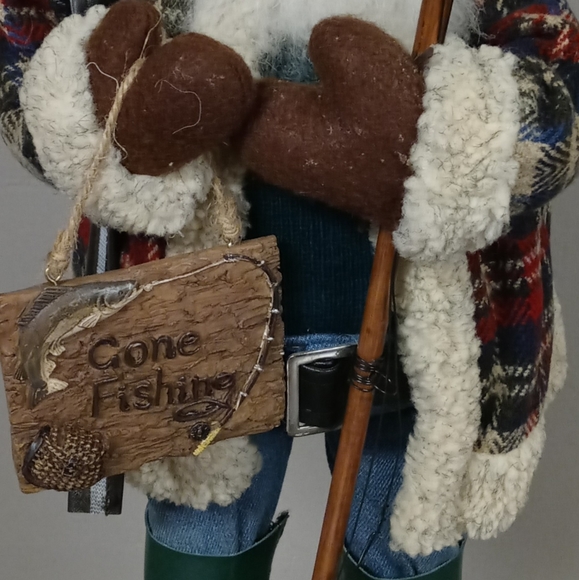 Christmas Santa Fisherman Decor with Fishing Rod & Sign - Picture 3 of 6